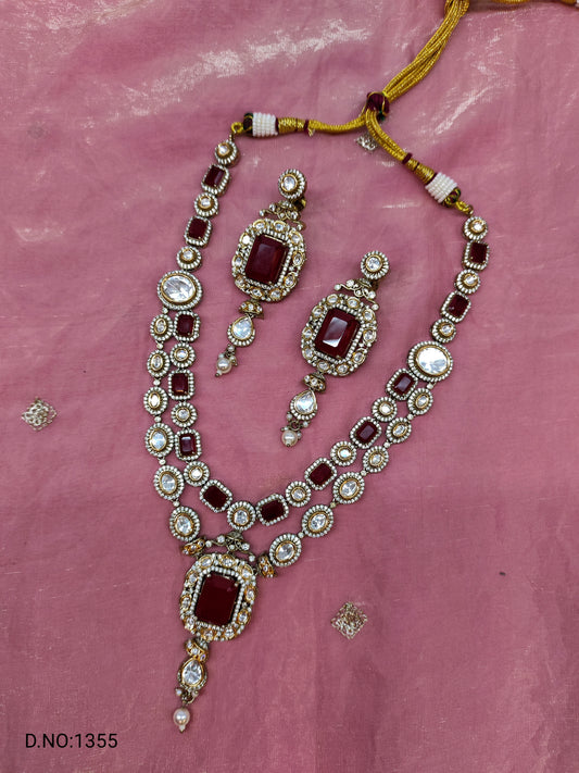 VICTORIAN MOISSANITE NECKLACE