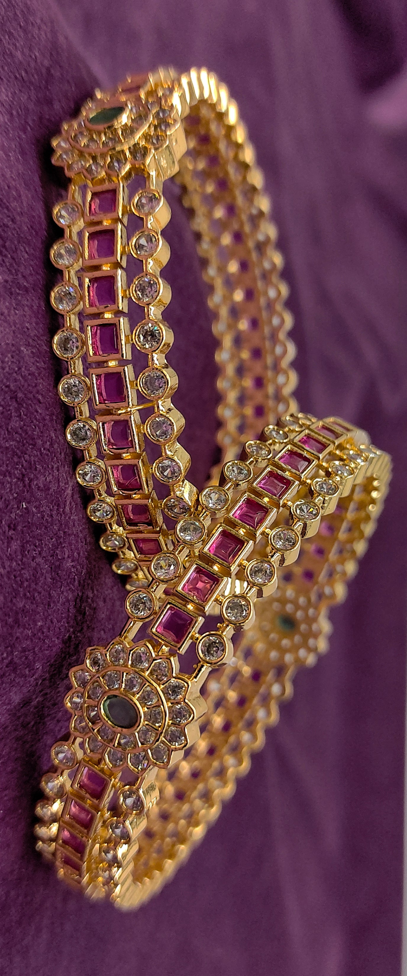 BANGLES