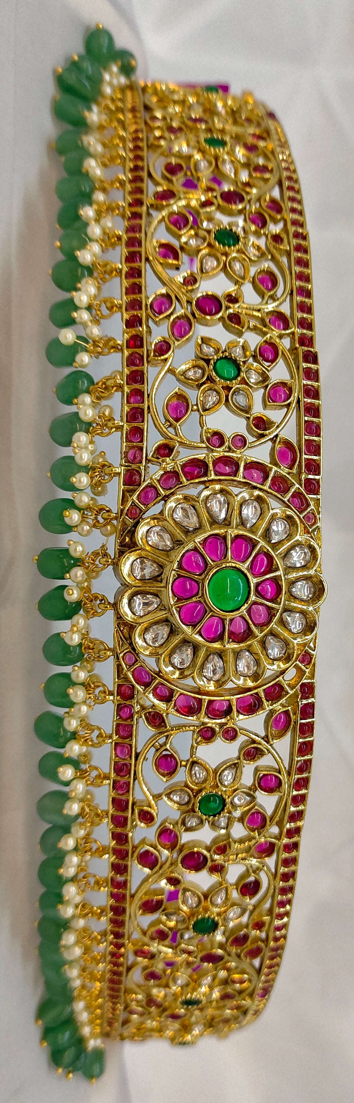 KEMPU VADANAM