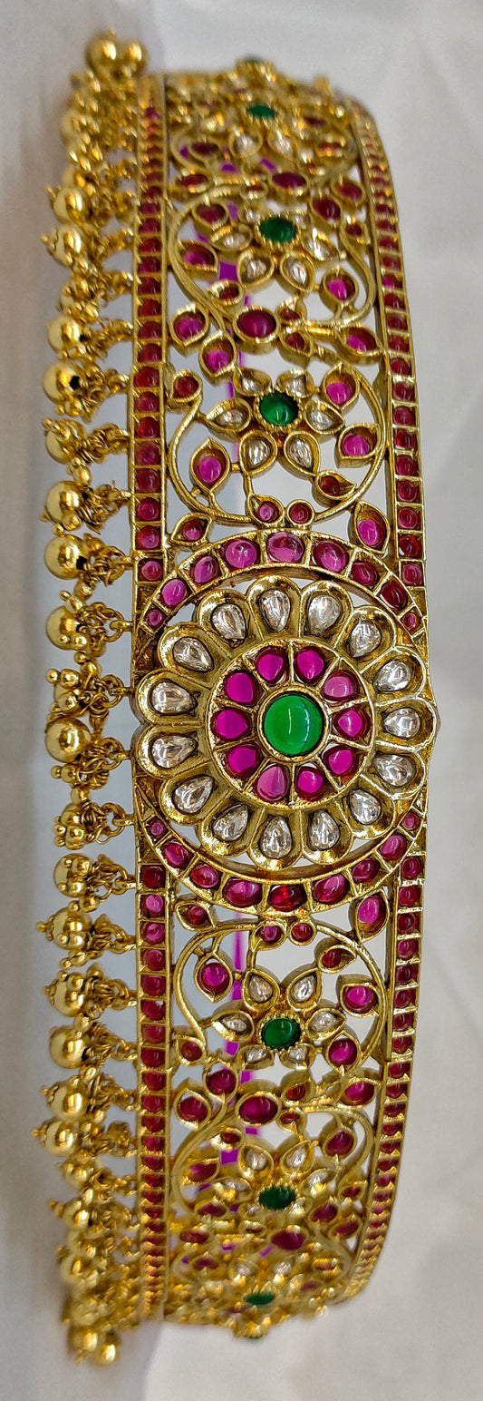 KEMPU VADANAM