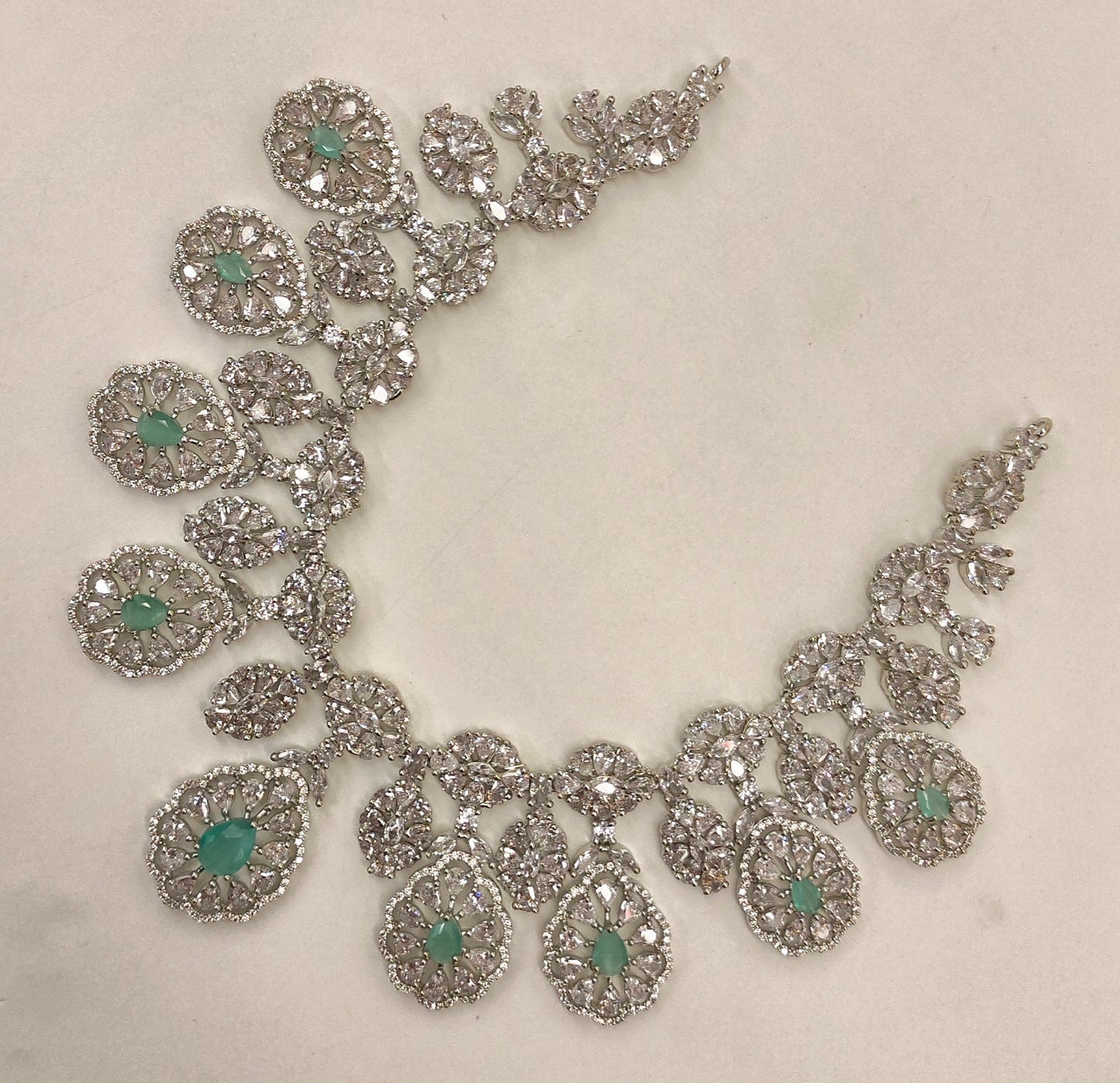 SILVER NECKSET