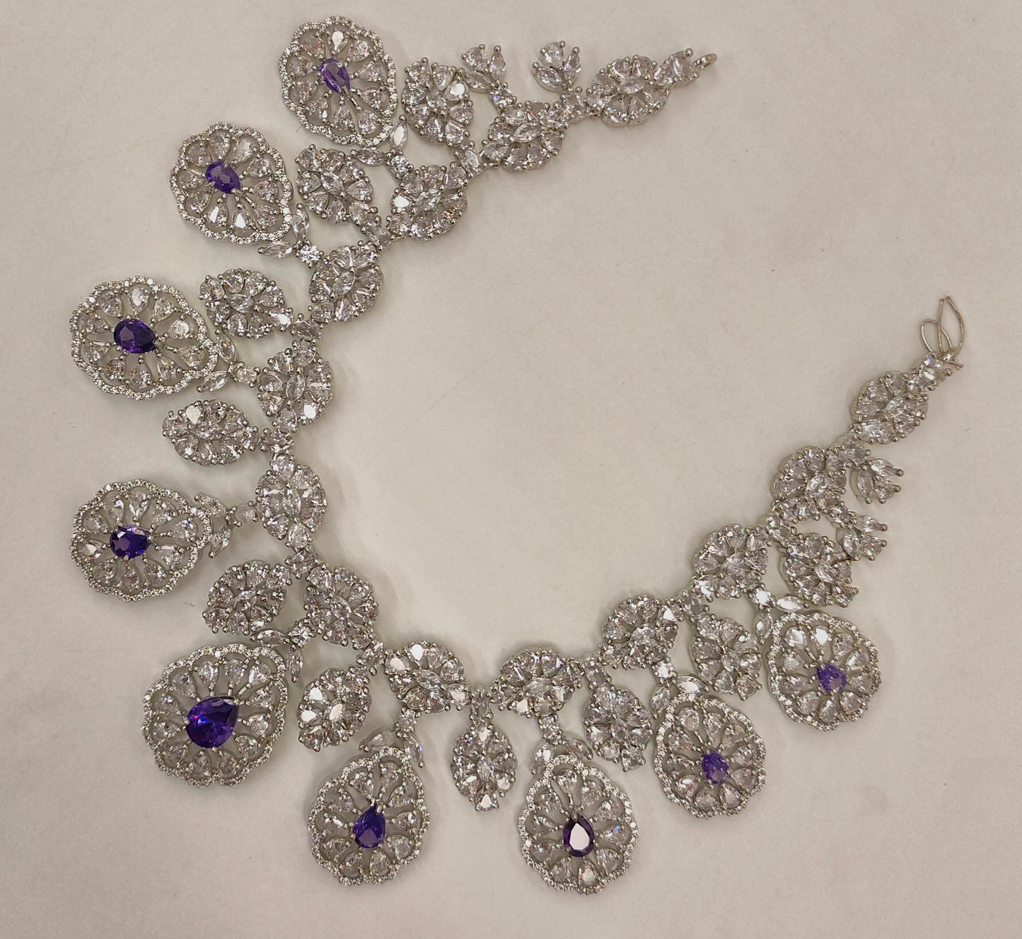 SILVER NECKSET