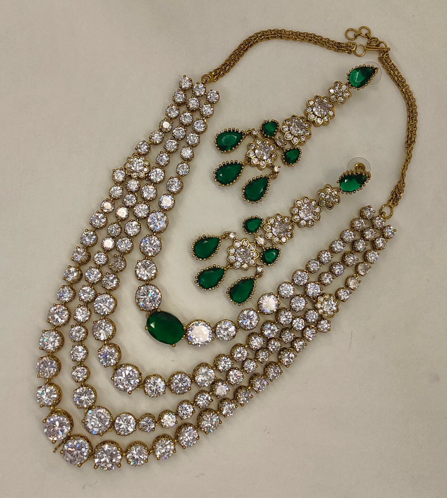 VICTORIAN MOISSANITE 4 LAYER NECKSET