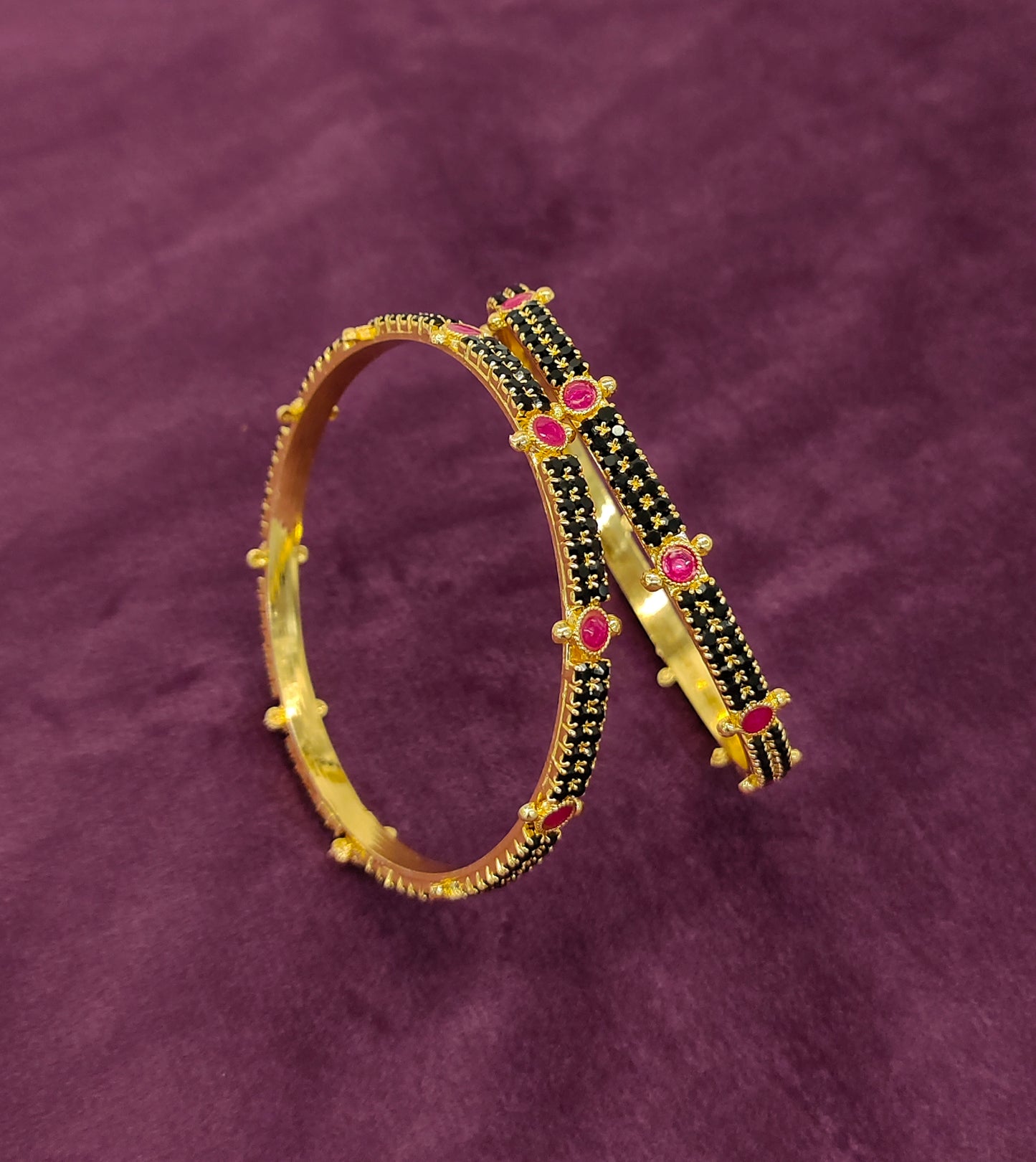 BANGLES