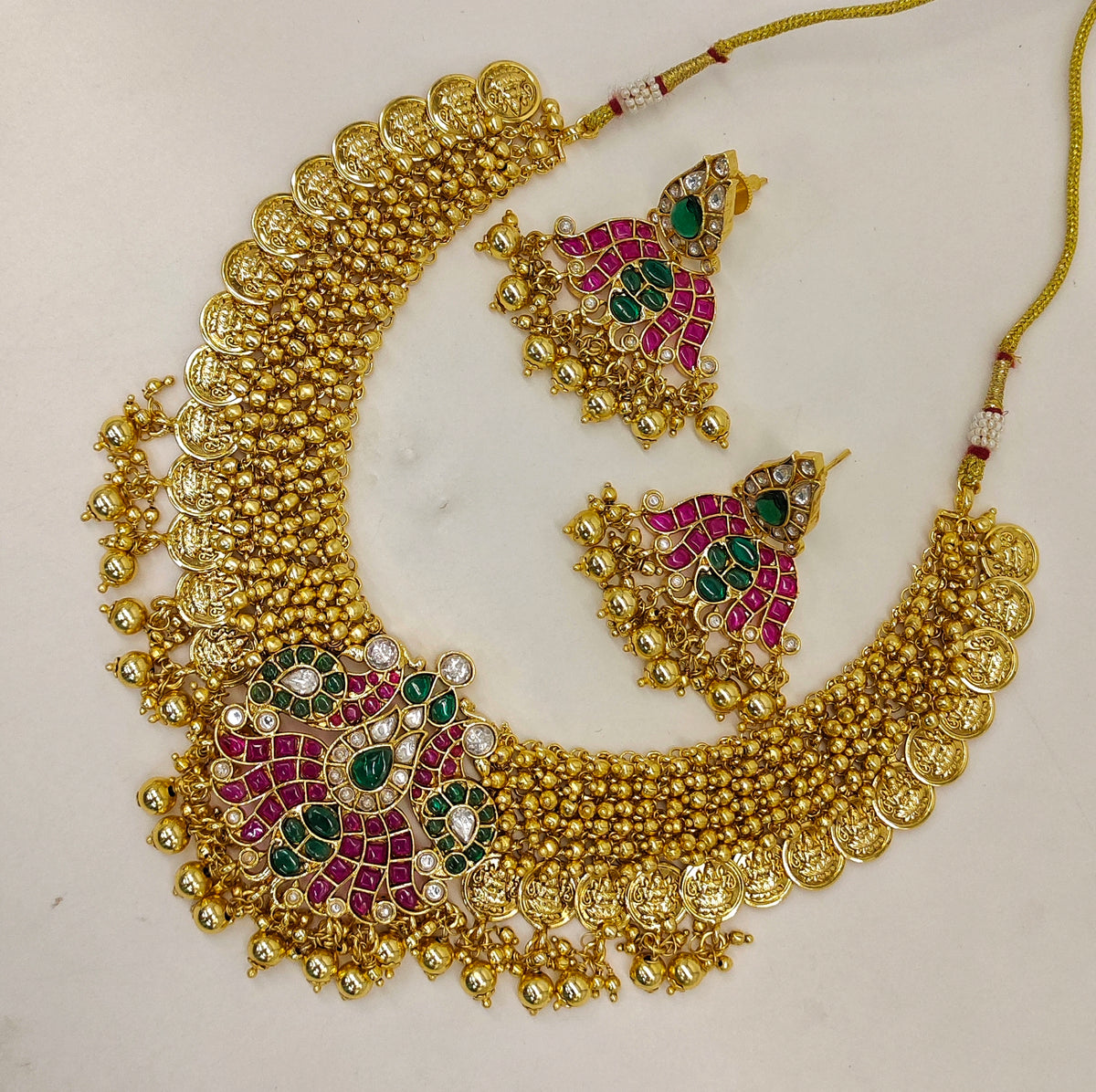 MOTI NECKSET