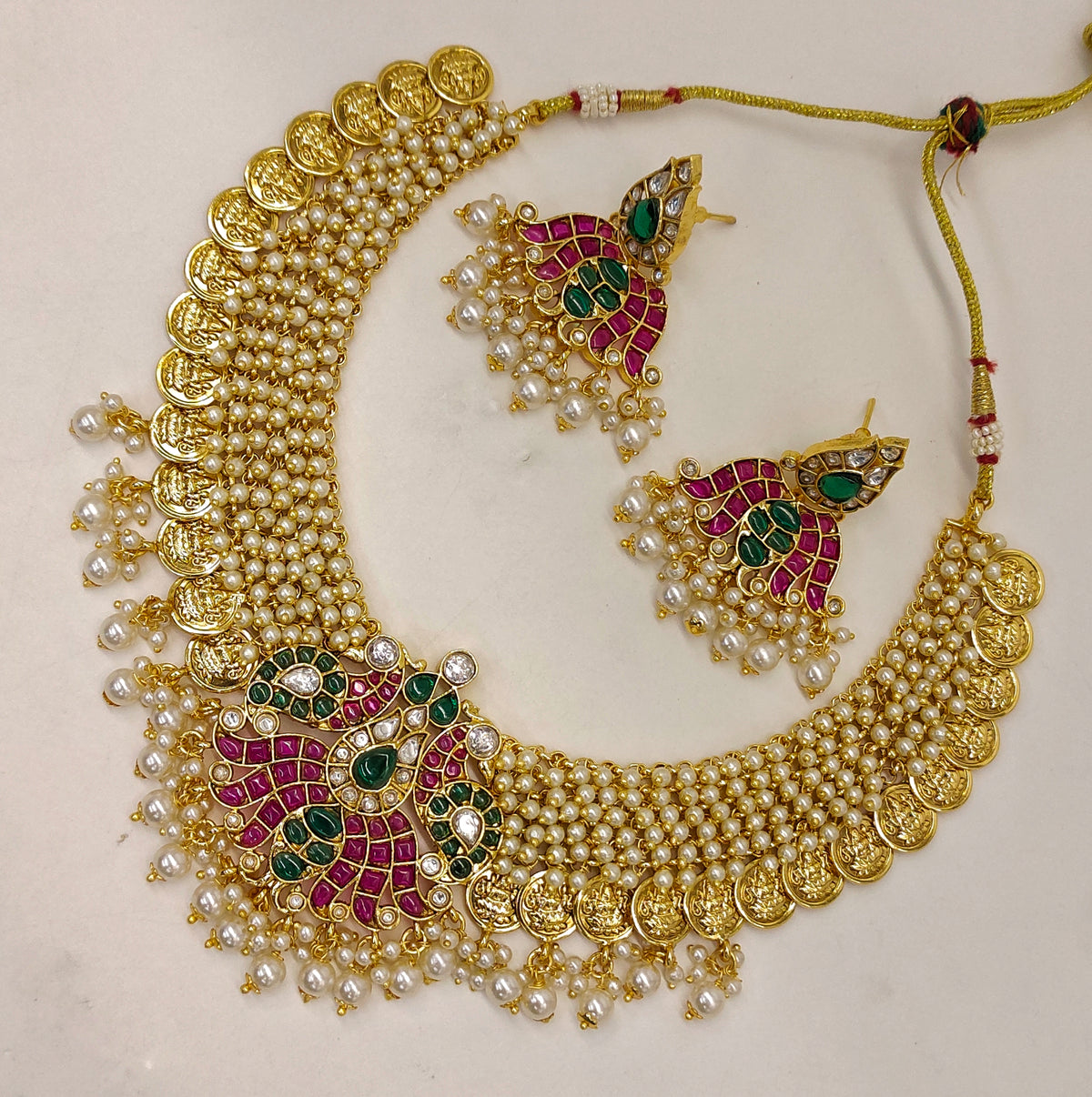 MOTI NECKSET