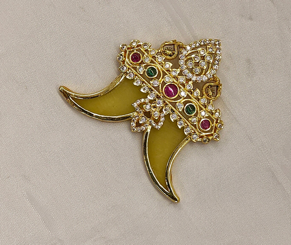 PULIGORU LOCKET