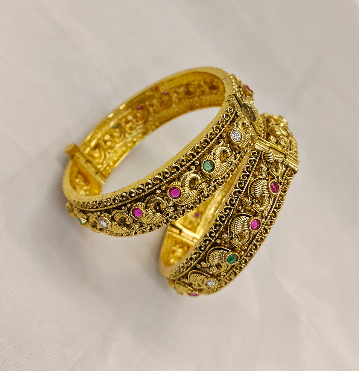 NAKSHI SCREW BANGLES