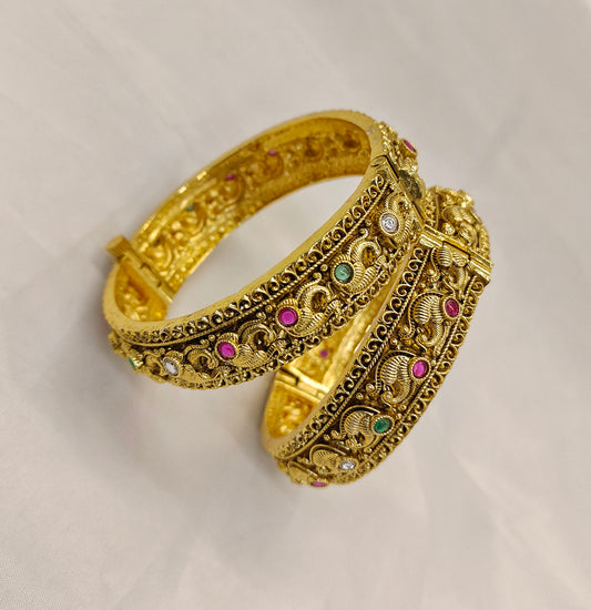NAKSHI SCREW BANGLES