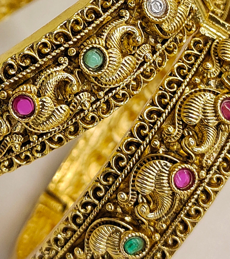 NAKSHI SCREW BANGLES