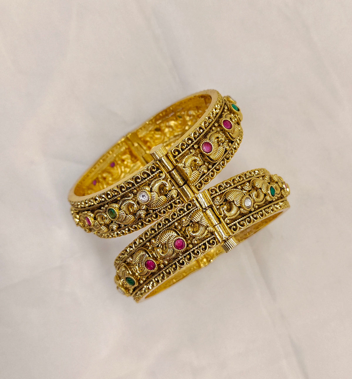 NAKSHI SCREW BANGLES