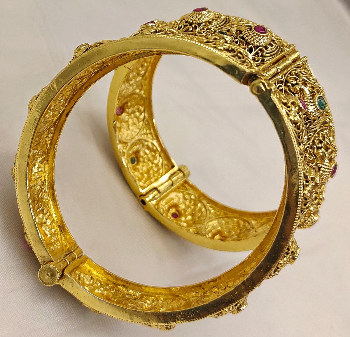 NAKSHI SCREW BANGLES