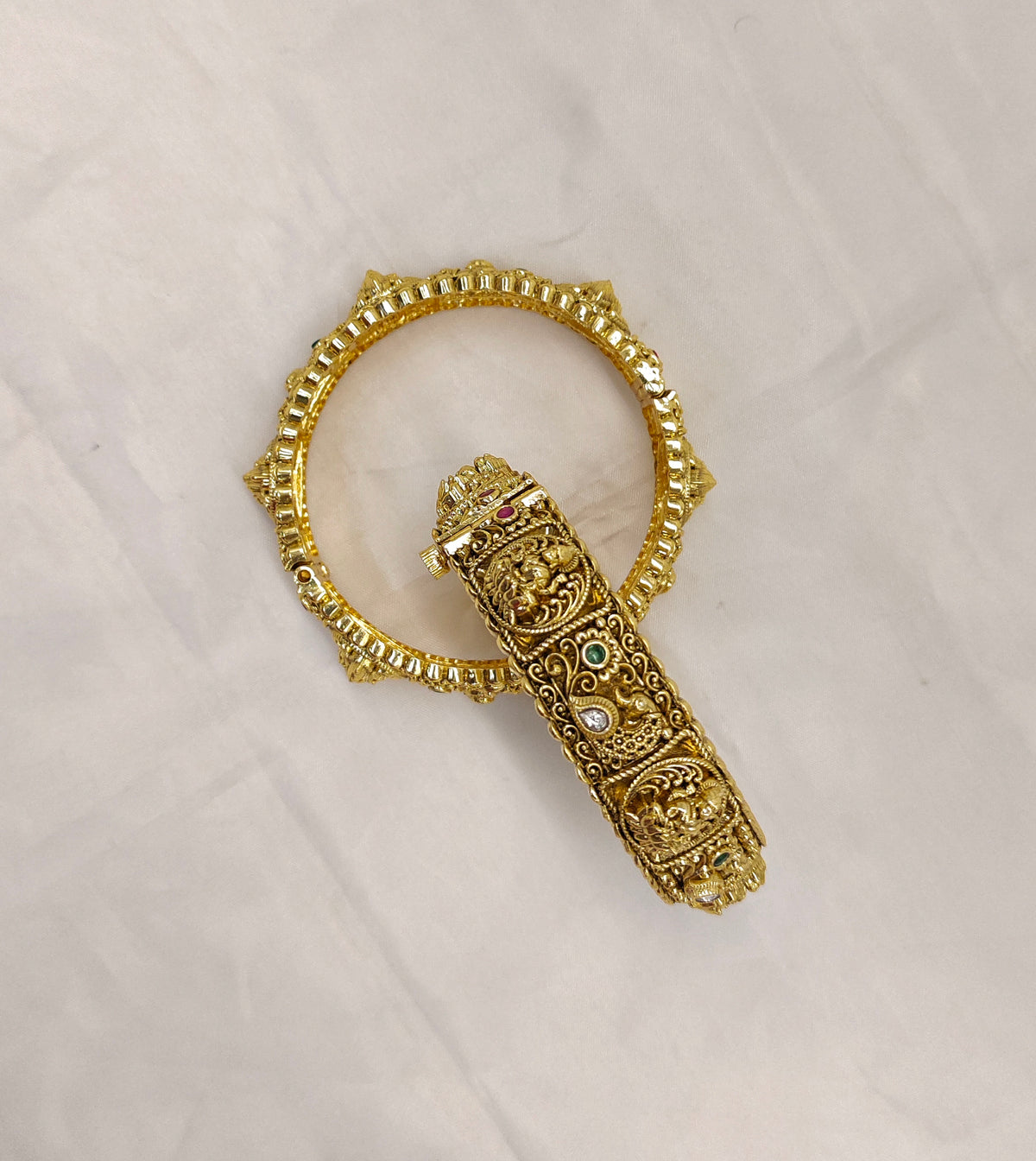 NAKSHI SCREW BANGLES