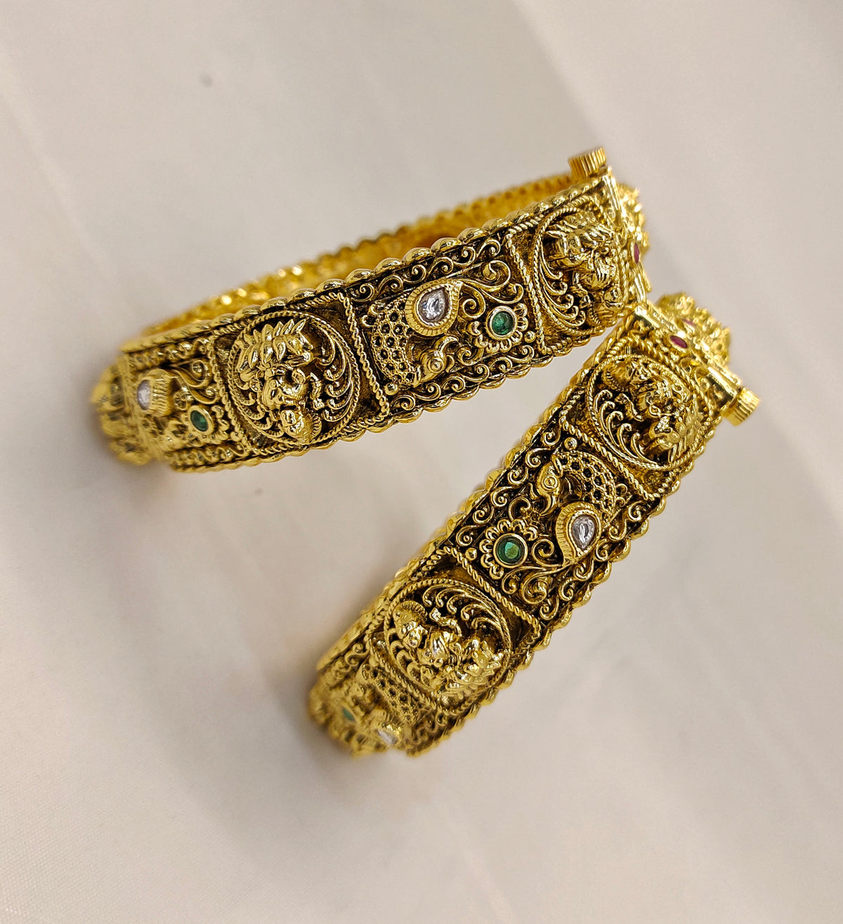 NAKSHI SCREW BANGLES