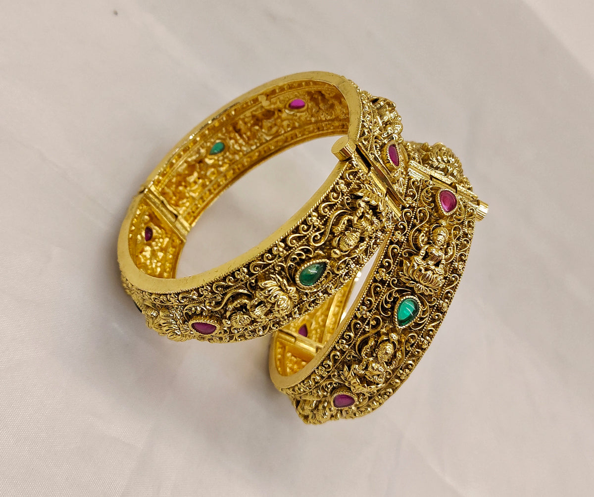 NAKSHI SCREW BANGLES