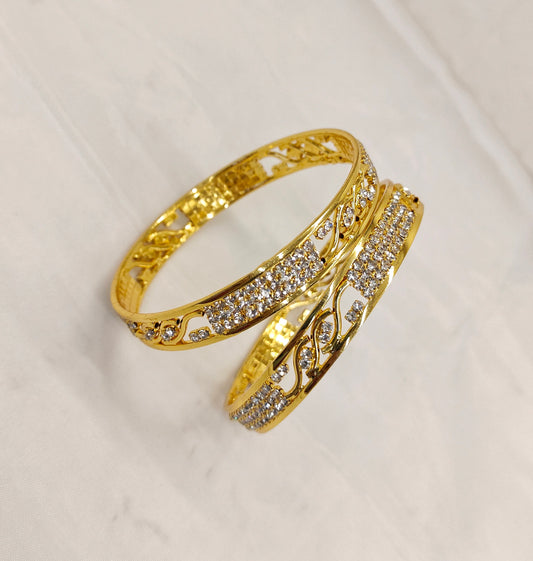 BANGLES