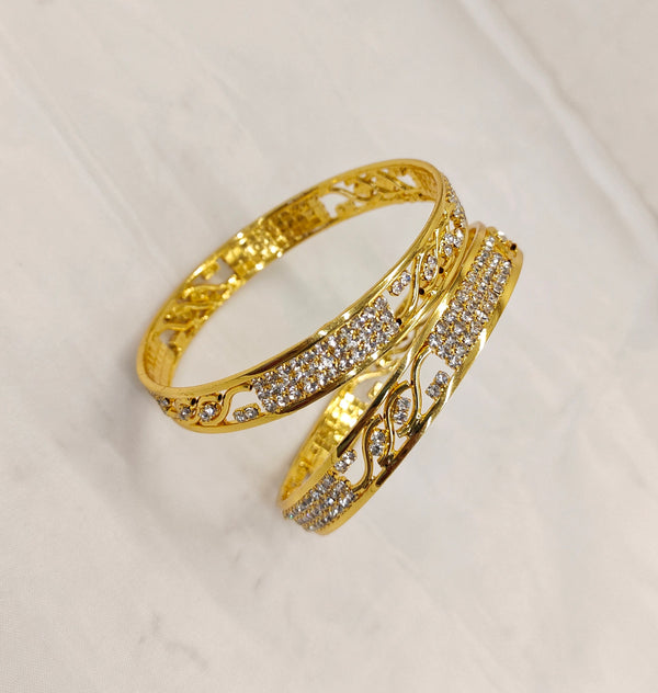 BANGLES