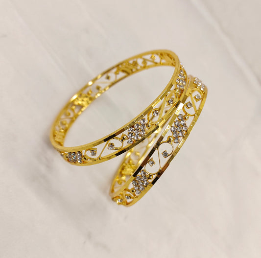 BANGLES