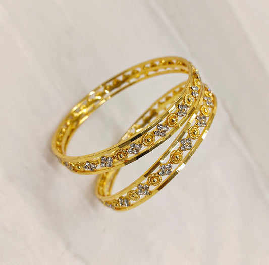 BANGLES