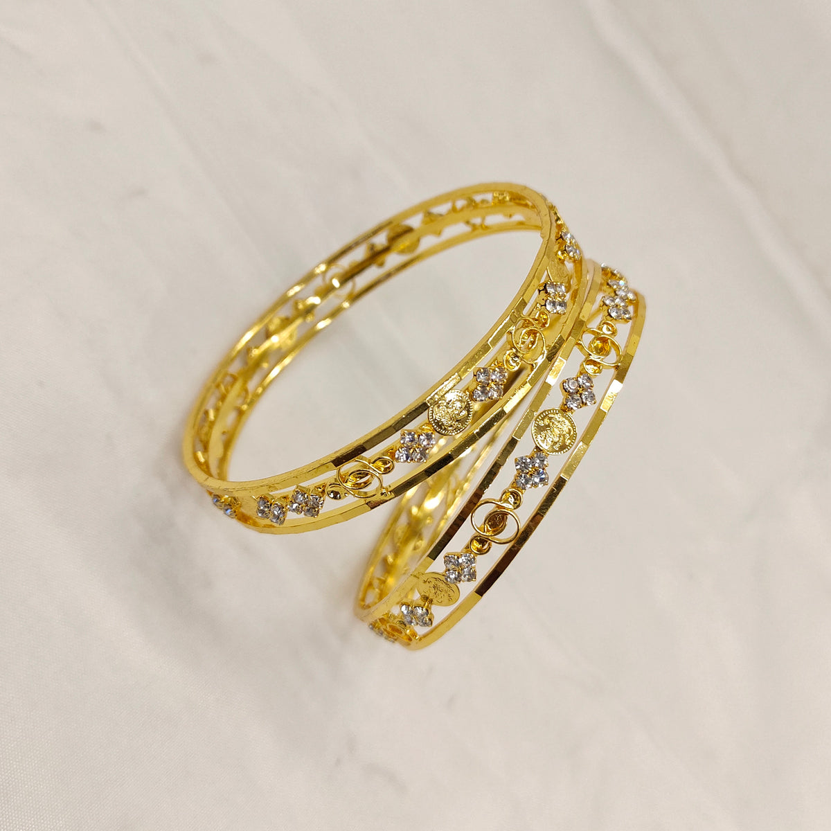 BANGLES
