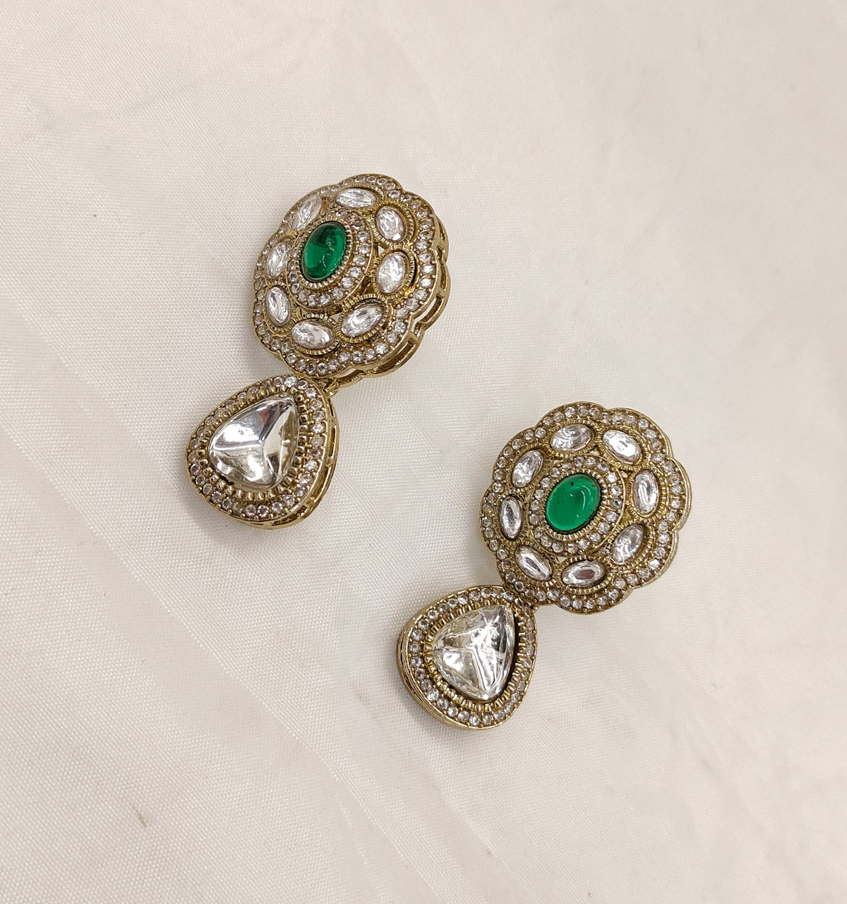 VICTORIAN MOISSANITE KUNDAN NECKSET