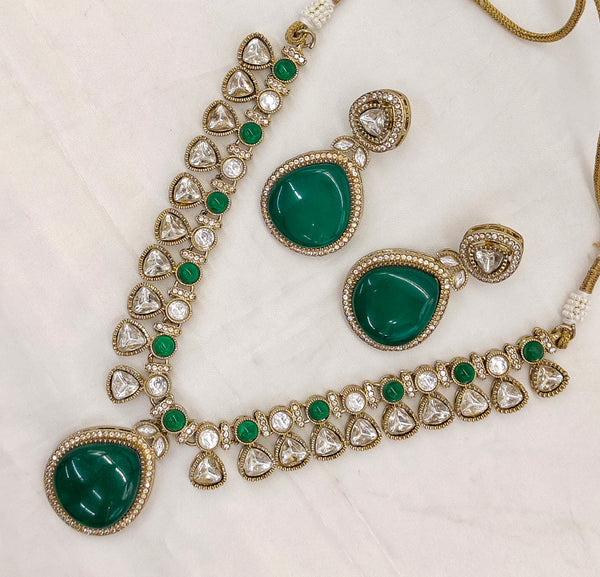 VICTORIAN MOISSANITE KUNDAN NECKSET