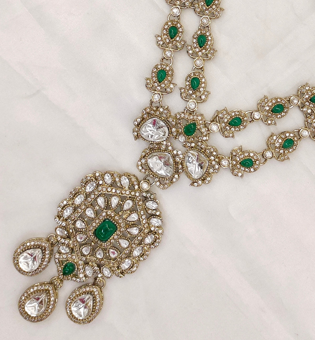 VICTORIAN MOISSANITE KUNDAN NECKSET