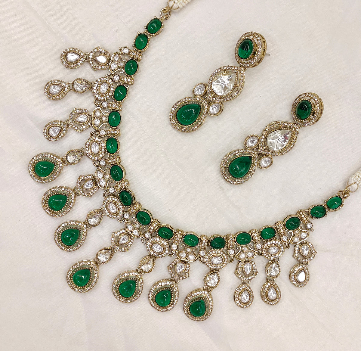 VICTORIAN MOISSANITE KUNDAN NECKSET