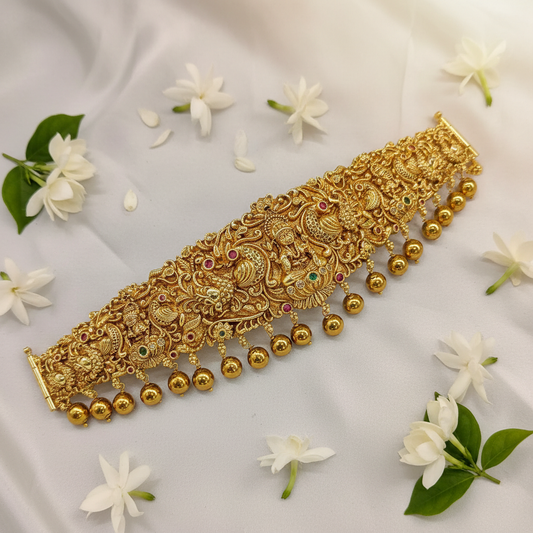 Nakshi Vadanam - Festive Shot